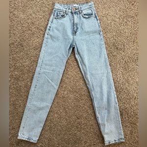 Light washed zara straight jeans! So cute and comfortable!